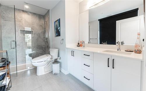 120 Springvalley Crescent|Unit #303, Hamilton, ON - Indoor Photo Showing Bathroom