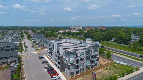 120 Springvalley Crescent|Unit #303, Hamilton, ON - Outdoor With View