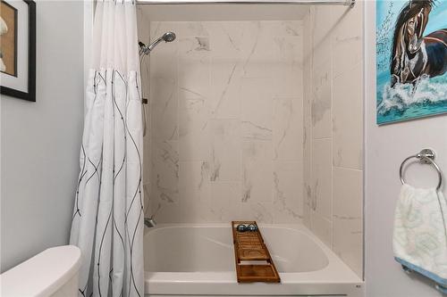 120 Springvalley Crescent|Unit #303, Hamilton, ON - Indoor Photo Showing Bathroom