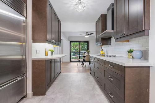 330 Ofield Road S, Dundas, ON - Indoor Photo Showing Kitchen