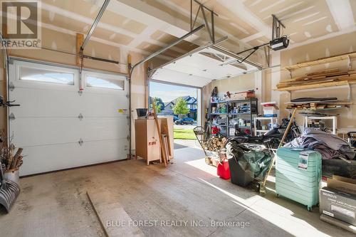 15 Honey Bend Drive Bend, St. Thomas, ON - Indoor Photo Showing Garage