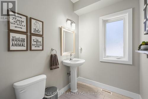 15 Honey Bend Drive Bend, St. Thomas, ON - Indoor Photo Showing Bathroom