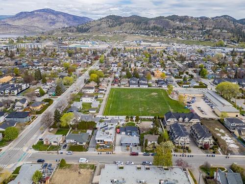 930-932 Lawson Avenue, Kelowna, BC - Outdoor With View