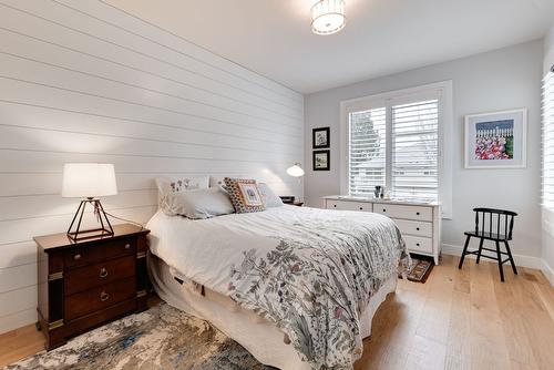 2-935 Borden Avenue, Kelowna, BC - Indoor Photo Showing Bedroom