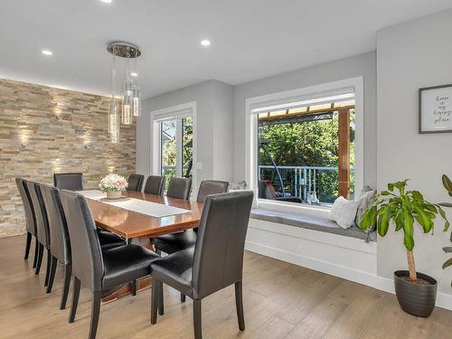 2932 Shannon Lake Road, West Kelowna, BC - Indoor Photo Showing Dining Room