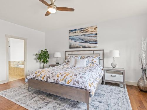 3200 Vineyard View Drive, West Kelowna, BC - Indoor Photo Showing Bedroom