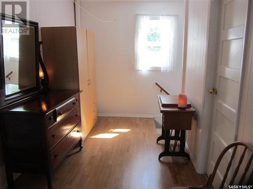 122 1St Street W, Leoville, SK - Indoor