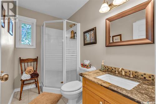 2 Jackfish Lake Crescent, Days Beach, Jackfish Lake, SK - Indoor Photo Showing Bathroom