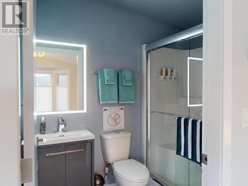 3465 Oak Street, Texada Island, BC - Indoor Photo Showing Bathroom