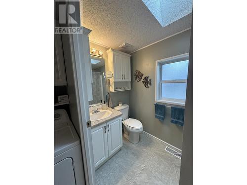 48 1322 Dog Creek Road, Williams Lake, BC - Indoor Photo Showing Bathroom
