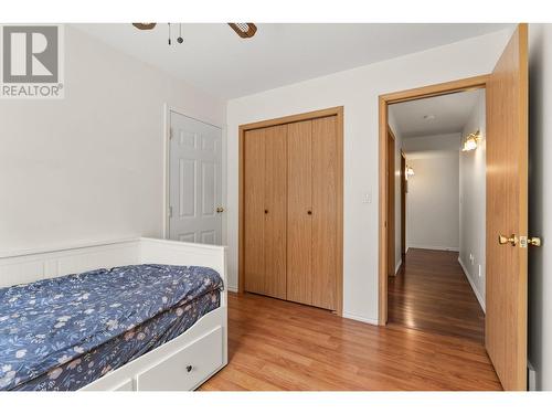 1531 Lawrence Avenue, Kelowna, BC - Indoor Photo Showing Bedroom