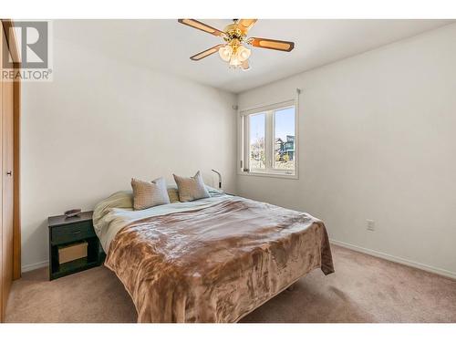 1531 Lawrence Avenue, Kelowna, BC - Indoor Photo Showing Bedroom