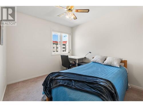 1531 Lawrence Avenue, Kelowna, BC - Indoor Photo Showing Bedroom