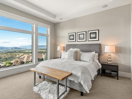 936 Lamont Lane, Kelowna, BC - Indoor Photo Showing Bedroom