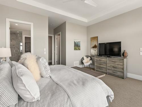 936 Lamont Lane, Kelowna, BC - Indoor Photo Showing Bedroom