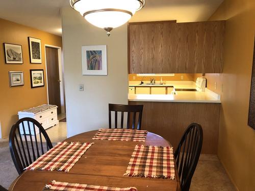 103-2806 35 Street, Vernon, BC - Indoor Photo Showing Dining Room