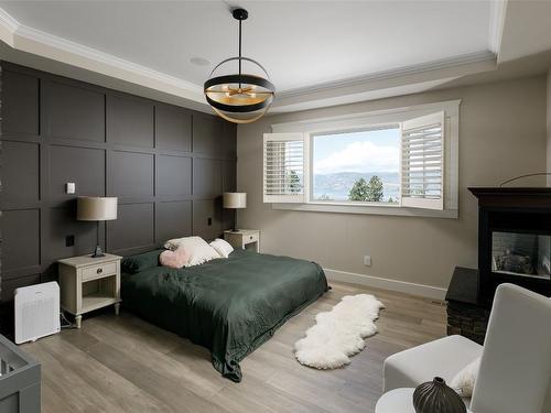 5330 Ptarmigan Street, Kelowna, BC - Indoor Photo Showing Bedroom