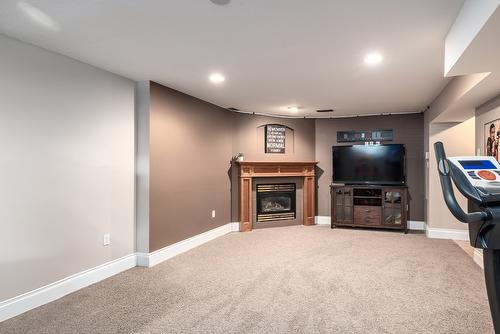 480 Curlew Drive, Kelowna, BC - Indoor With Fireplace