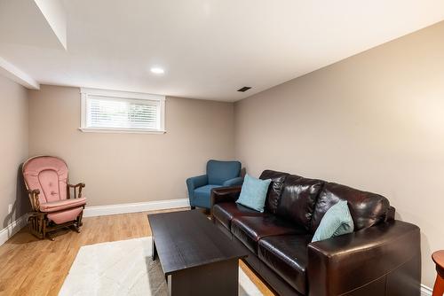 480 Curlew Drive, Kelowna, BC - Indoor Photo Showing Other Room