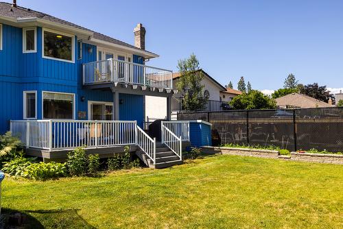 480 Curlew Drive, Kelowna, BC - Outdoor With Deck Patio Veranda