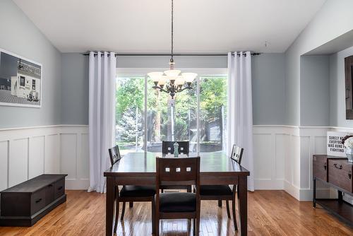 480 Curlew Drive, Kelowna, BC - Indoor Photo Showing Dining Room