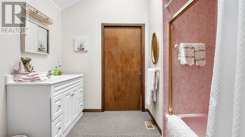 1467 Guildwood Crescent, Lasalle, ON - Indoor Photo Showing Bathroom