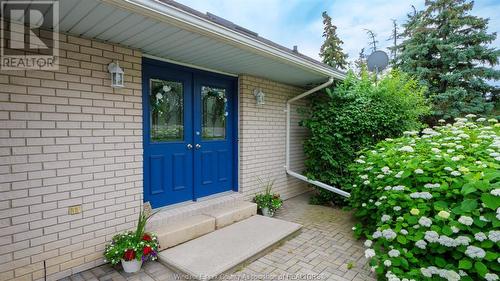 1467 Guildwood Crescent, Lasalle, ON - Outdoor With Exterior