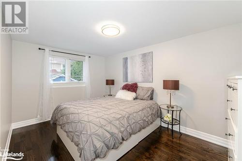 39 Edwin Drive, Brampton, ON - Indoor Photo Showing Bedroom