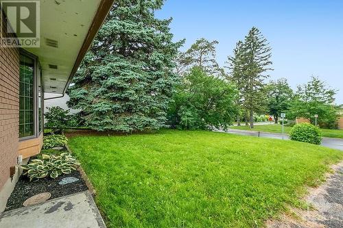 2500 Roman Avenue, Ottawa, ON - Outdoor