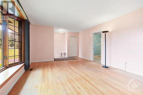 2500 Roman Avenue, Ottawa, ON - Indoor Photo Showing Other Room