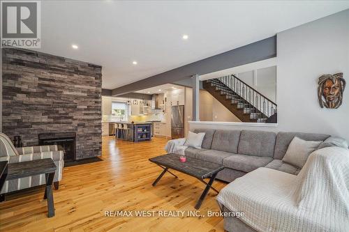 519 The Kingsway, Toronto, ON - Indoor Photo Showing Living Room With Fireplace