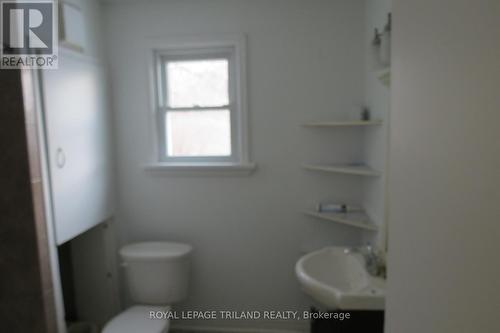 1223 Sunningdale Road E, London, ON - Indoor Photo Showing Bathroom