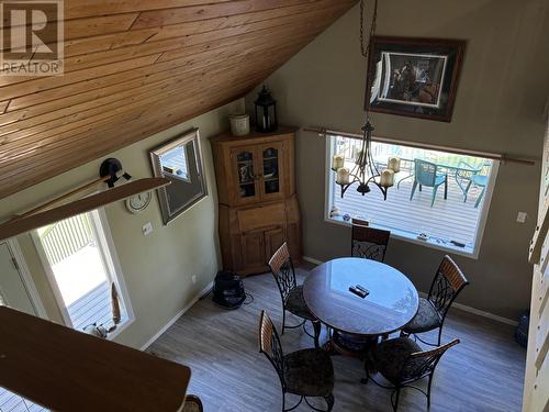 1340 Kallyn Road, Williams Lake, BC - Indoor Photo Showing Dining Room