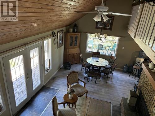 1340 Kallyn Road, Williams Lake, BC - Indoor Photo Showing Dining Room