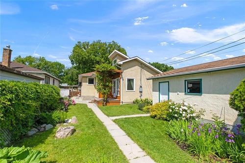 702 Oxford Street, Winnipeg, MB - Outdoor