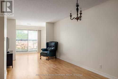 209 - 18 Harding Boulevard, Richmond Hill, ON - Indoor Photo Showing Other Room