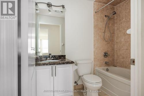 209 - 18 Harding Boulevard, Richmond Hill, ON - Indoor Photo Showing Bathroom