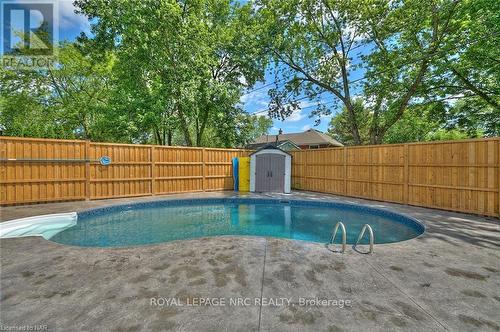 8868 Sodom Road, Niagara Falls, ON - Outdoor With In Ground Pool With Backyard