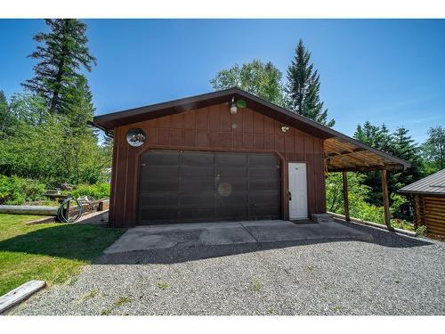 6275 Tie Lake Shore Road N, Jaffray, BC - Outdoor With Exterior