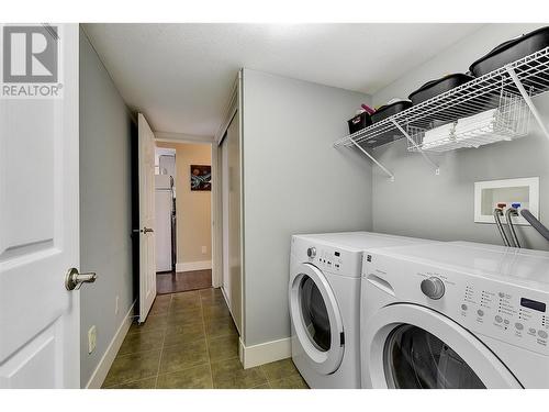 2587 Tallus Ridge Drive, West Kelowna, BC - Indoor Photo Showing Laundry Room