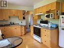 4044 Manitoba Ave, Powell River, BC  - Indoor Photo Showing Kitchen 