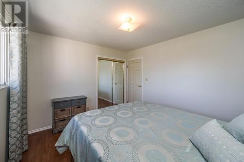 1725 Emmet Avenue, Prince George, BC - Indoor Photo Showing Bedroom