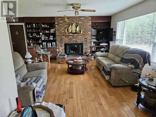 2455 Firwood Hill Road, Williams Lake, BC - Indoor Photo Showing Living Room With Fireplace