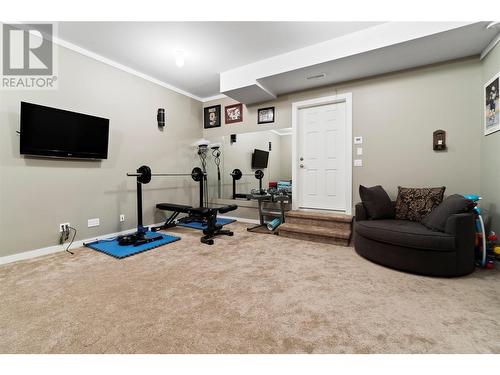 831 Clarance Avenue, Kelowna, BC - Indoor Photo Showing Gym Room