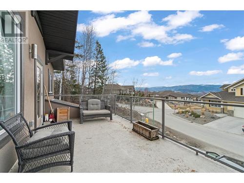 831 Clarance Avenue, Kelowna, BC - Outdoor With Exterior