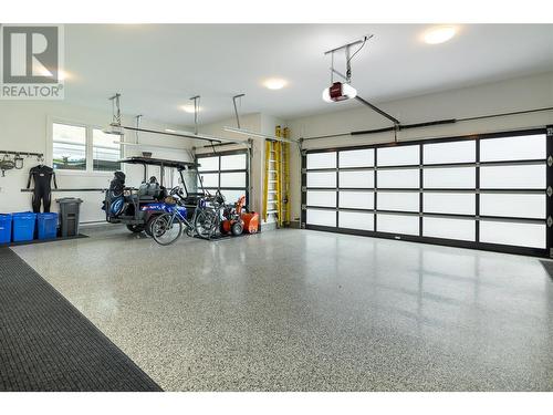 689 Birdie Lake Place, Vernon, BC - Indoor Photo Showing Garage