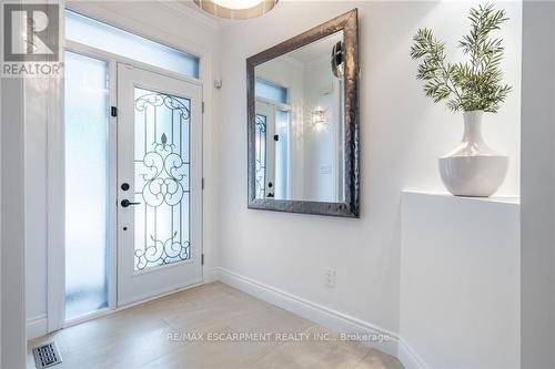 5646 Roseville Court, Burlington, ON - Indoor Photo Showing Other Room