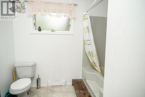 744 Homestead Road, Mattawa, ON - Indoor Photo Showing Bathroom