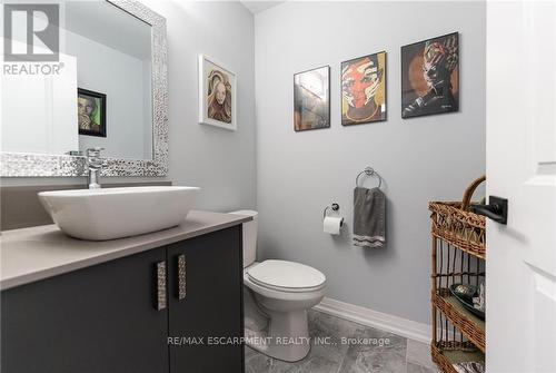 303 - 120 Springvalley Crescent, Hamilton, ON - Indoor Photo Showing Bathroom