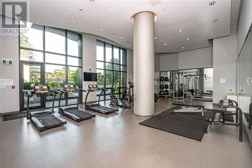 6638 Dunblane Avenue, Burnaby, BC - Indoor Photo Showing Gym Room
